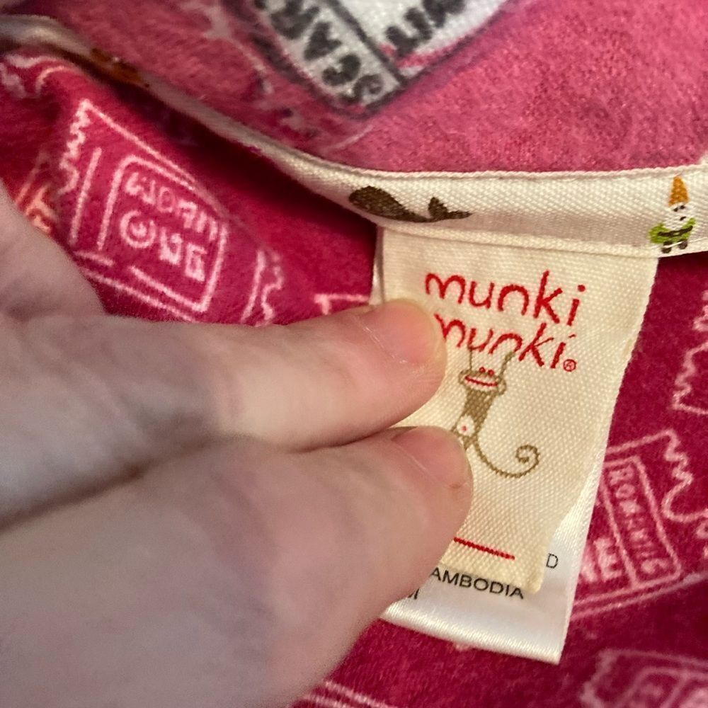 NWOT chick flicks and popcorn bamboo flannel pj top w/ contrasting trim BFF nite - Picture 11 of 16